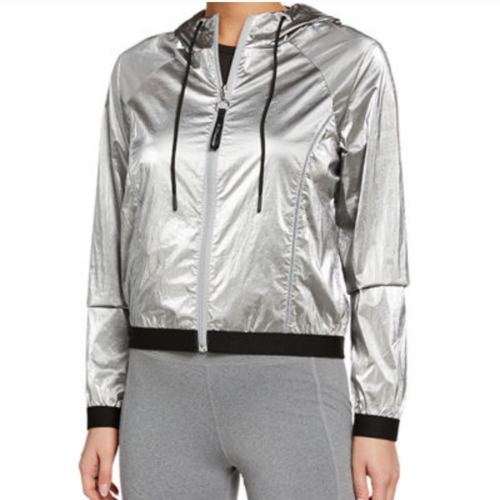 Bcbgeneration Silver Running Jacket. Size: Large - image 1